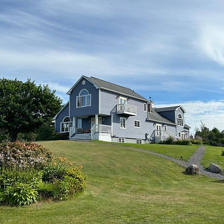Tides Inn Guest Suites Halls Harbour Esterno foto