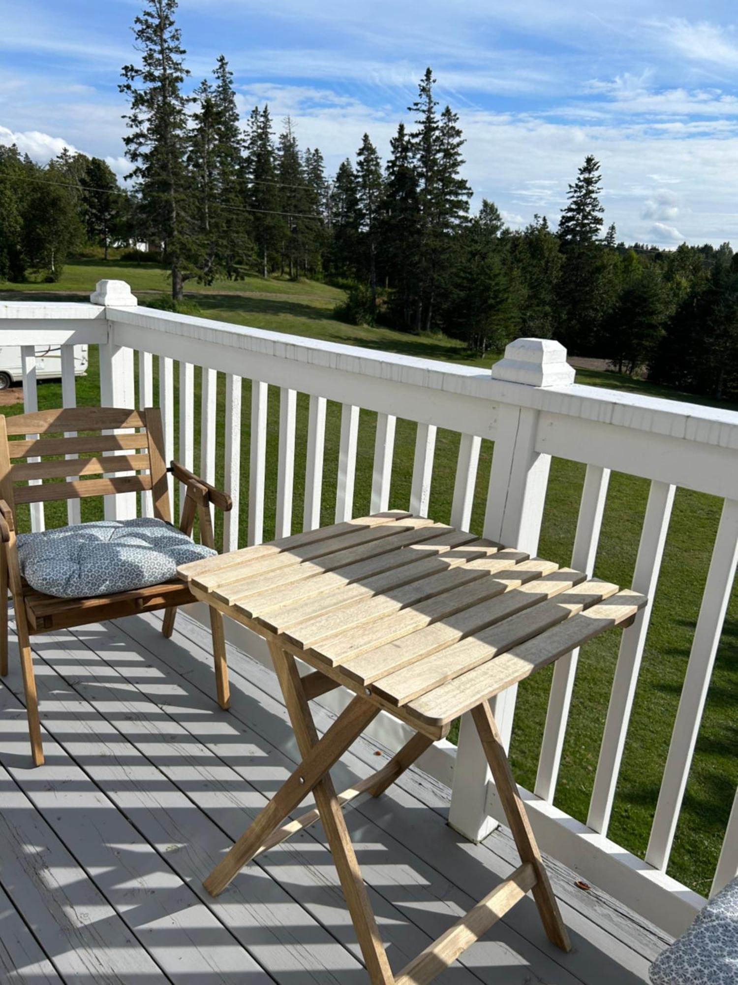 Tides Inn Guest Suites Halls Harbour Esterno foto