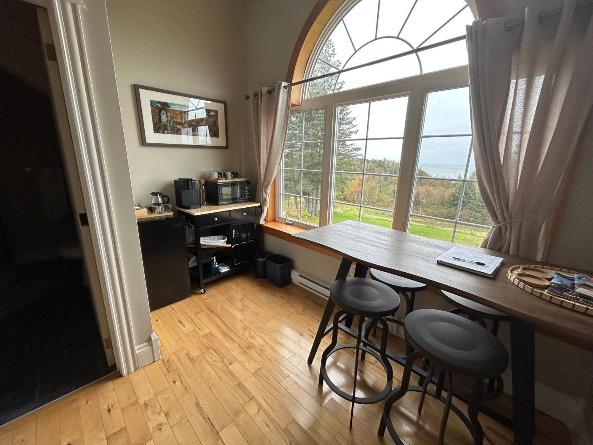 Tides Inn Guest Suites Halls Harbour Esterno foto