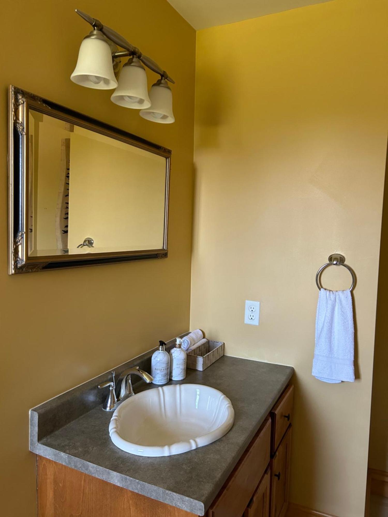 Tides Inn Guest Suites Halls Harbour Esterno foto