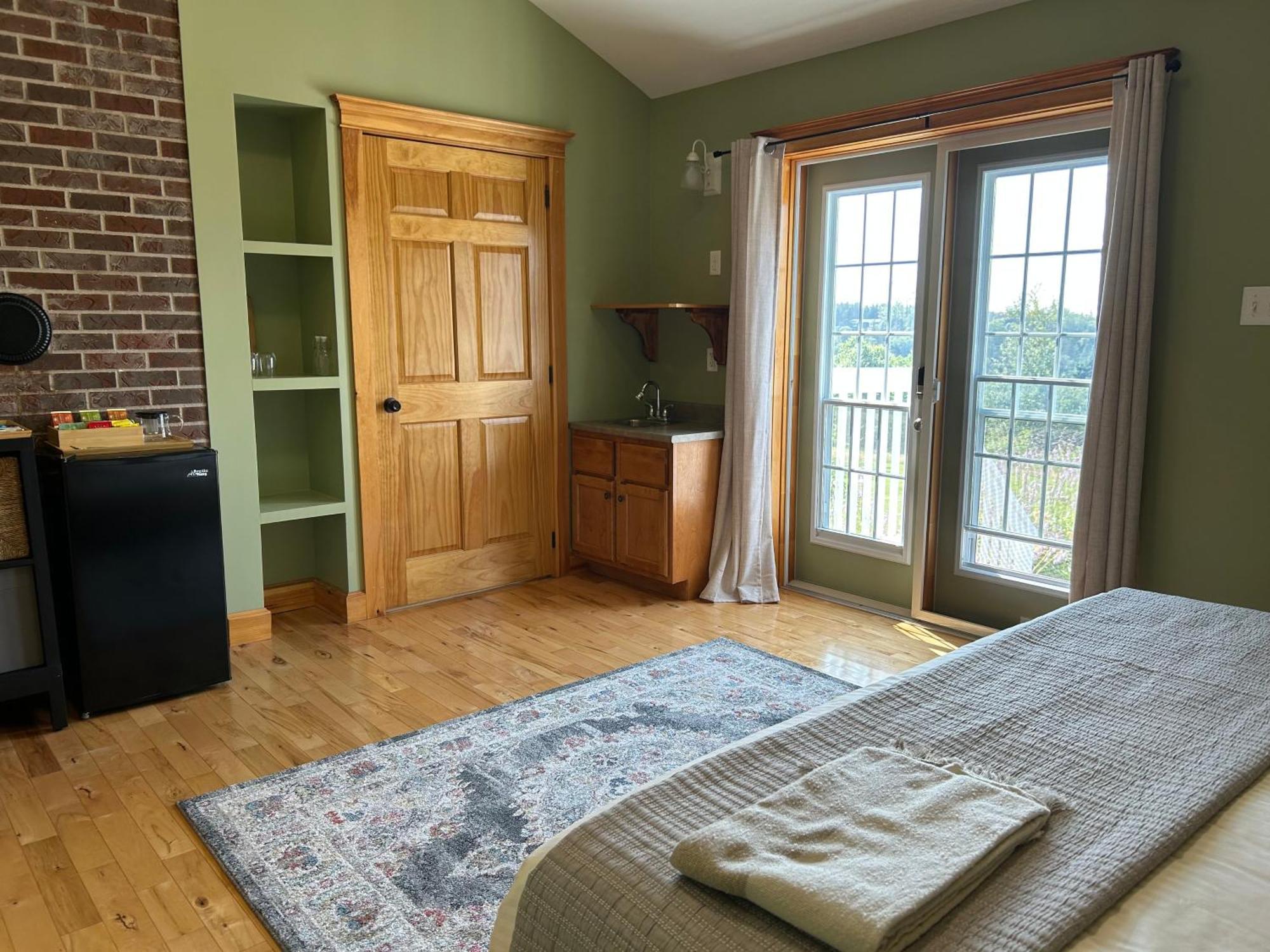 Tides Inn Guest Suites Halls Harbour Esterno foto