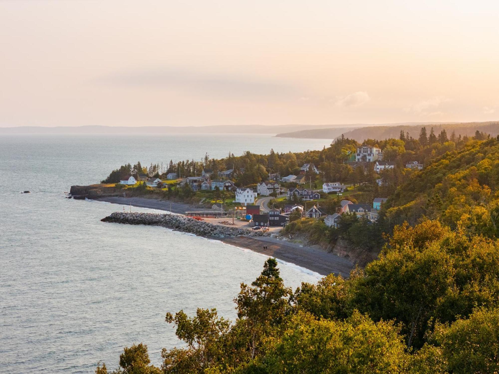 Tides Inn Guest Suites Halls Harbour Esterno foto