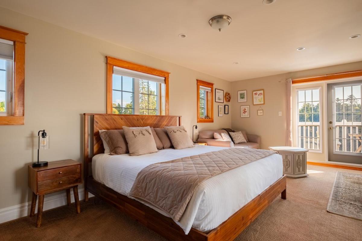 Tides Inn Guest Suites Halls Harbour Esterno foto