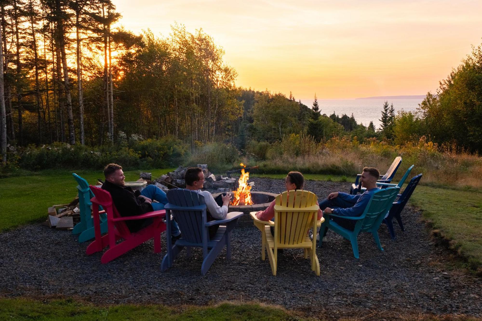 Tides Inn Guest Suites Halls Harbour Esterno foto
