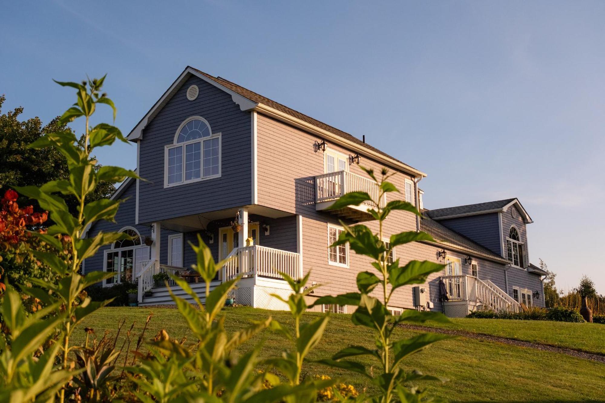 Tides Inn Guest Suites Halls Harbour Esterno foto